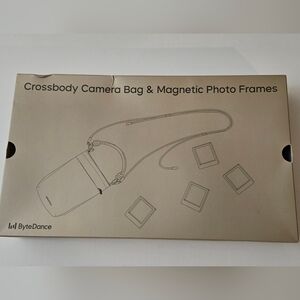 Crossbody Camera Bag in Tan